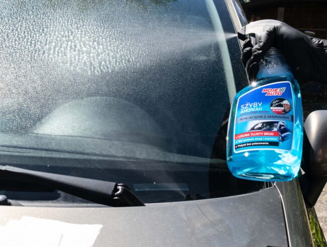 Auto glass polish