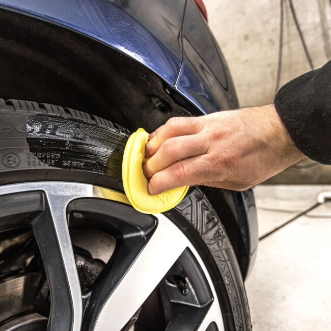 moje-auto.pl | Moje Auto Preparat do konserwacji opon - Czarna Opona z efektem mokrej opony